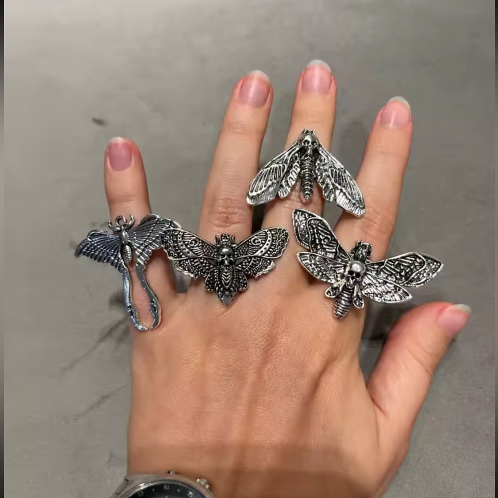 Gothic Moth Skull Silver Ring Set